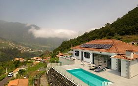 Casa Avo Da Pedra, By Op